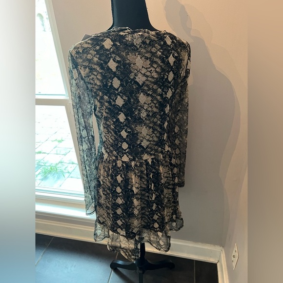 WAYF Snakeskin Print Sheer Longsleeve Dress with Tank Underlay Women’s Small NWT - Picture 5 of 5
